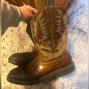 Mens Ariats 13EE Leather work boots